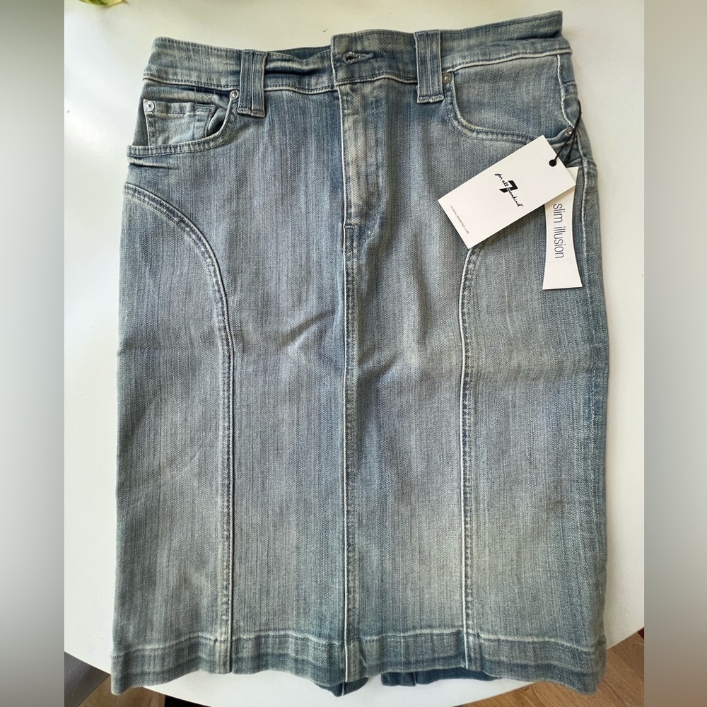 7 For Mankind slim illusion pencil skirt NWT. Size 28.